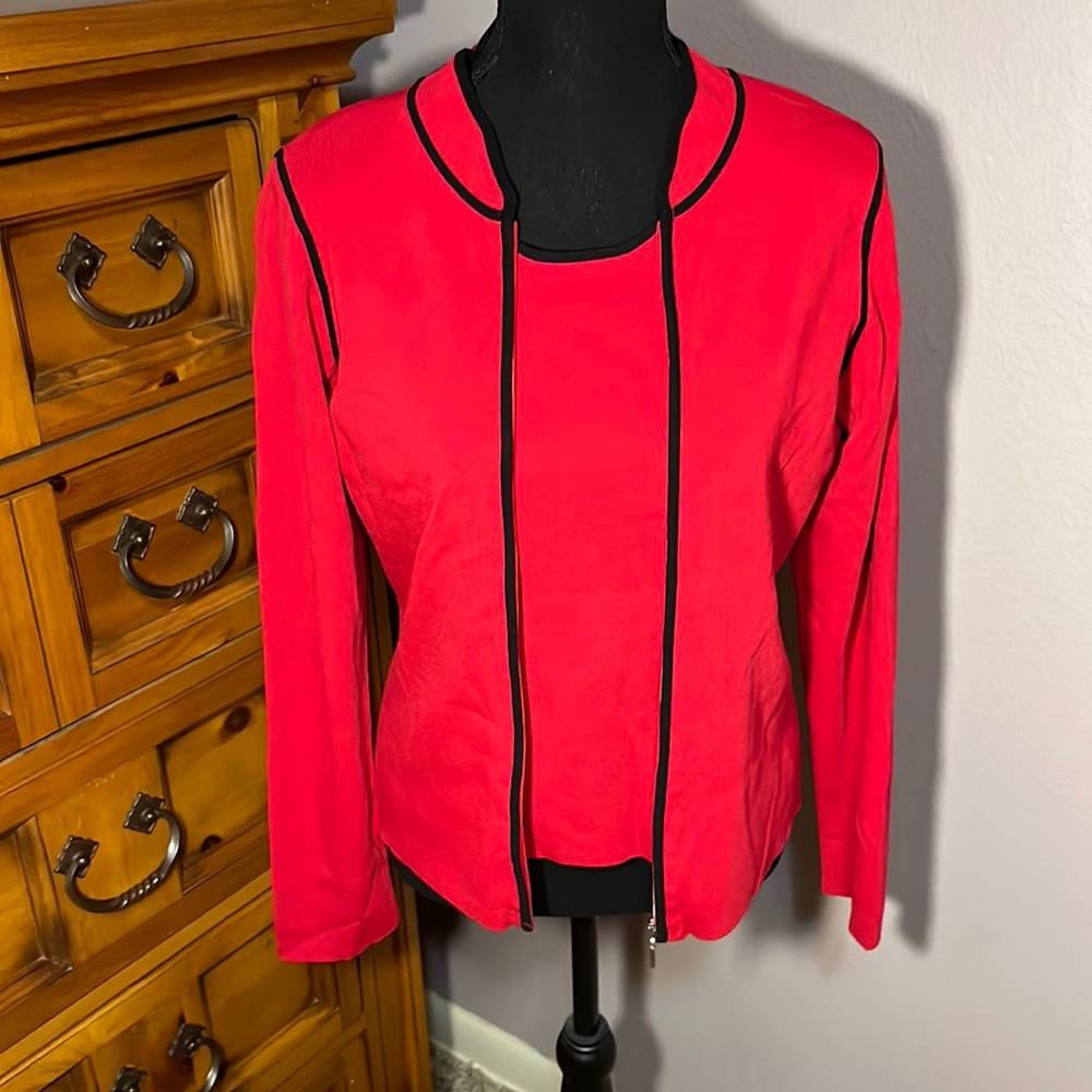 This is a 2-piece red top with jacket